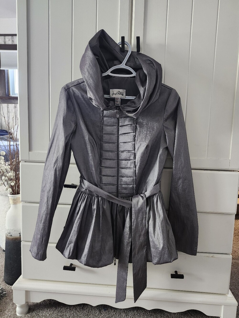 Joseph Ribkoff Metallic Silver Hooded Peplum Trench with Belt And Hood  Sz 8